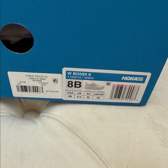 HOKA Bondi 9 Women’s All-White Running Shoes – Size 8B - Picture 9 of 17